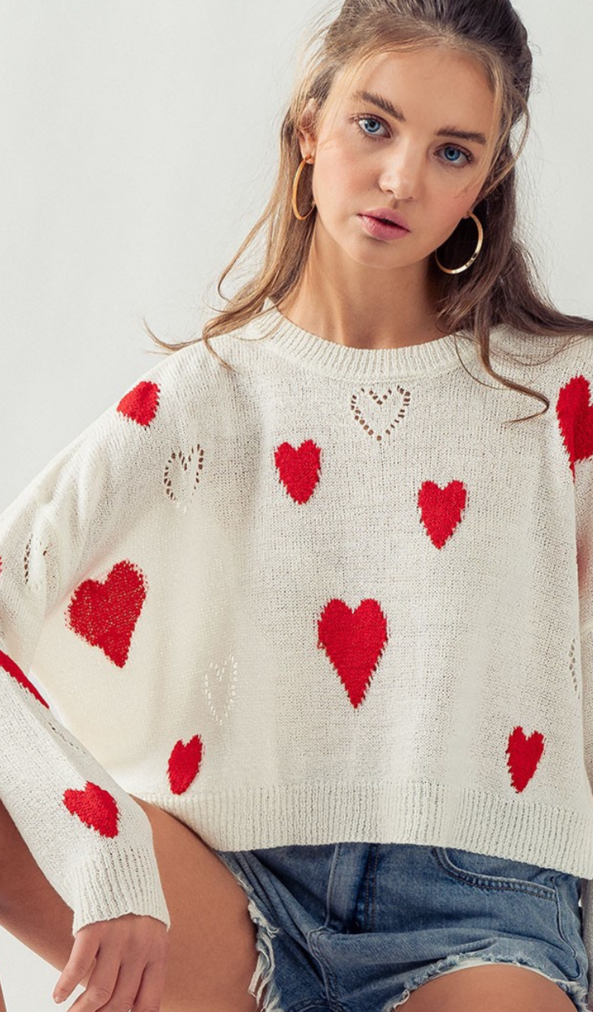 Queen of Hearts Light-Weight Sweater