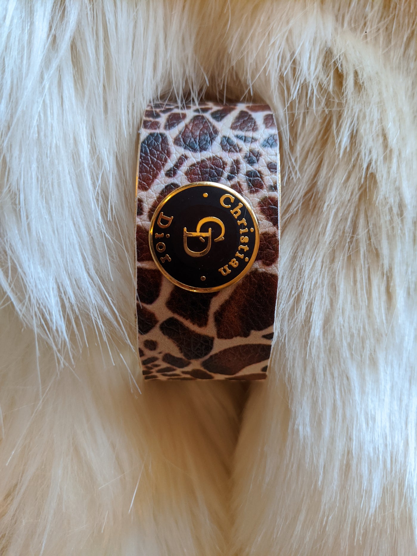 TS106 - Dior on Giraffe Cuff