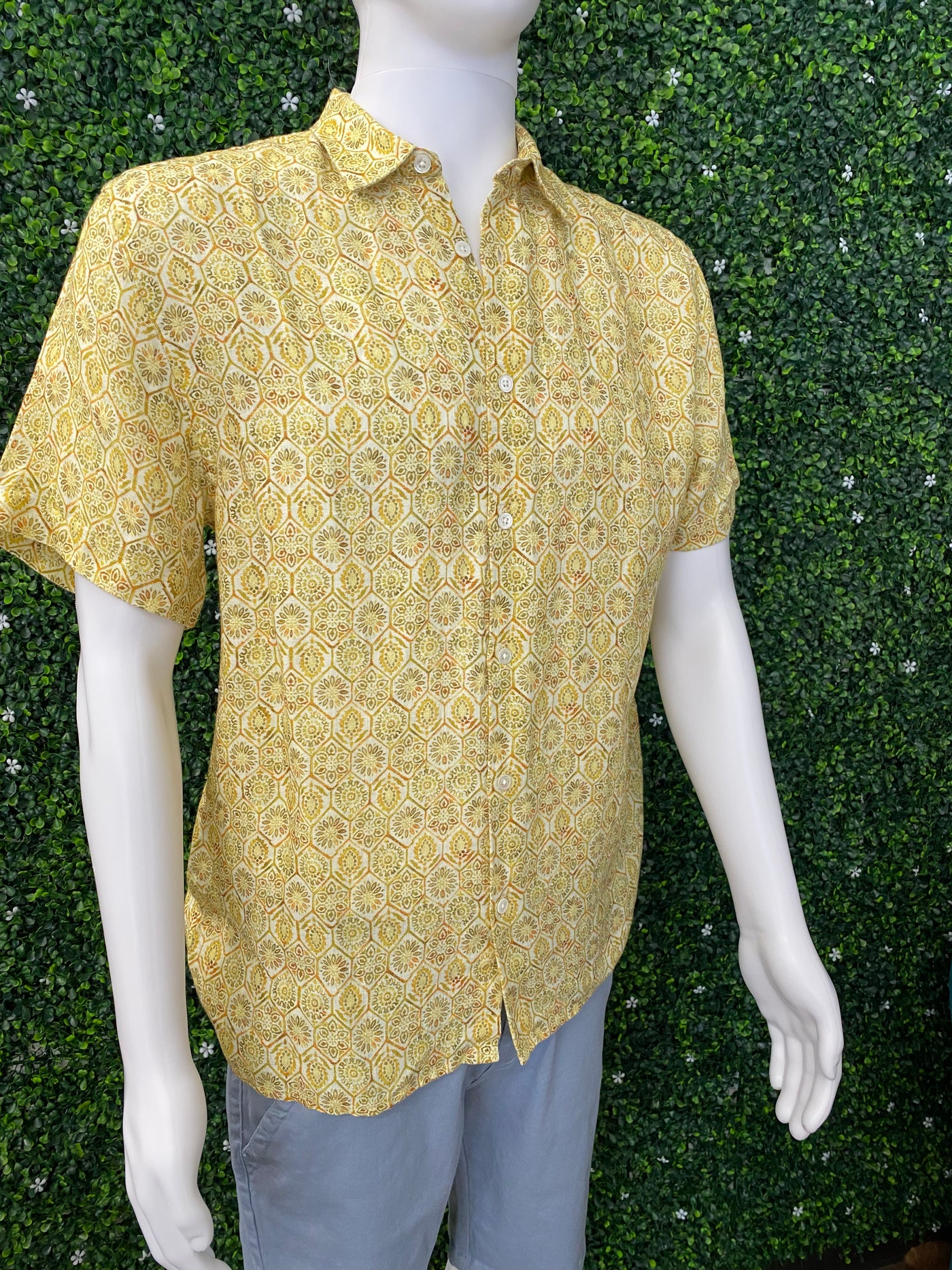 Men's European Linen Yellow Print Shirt
