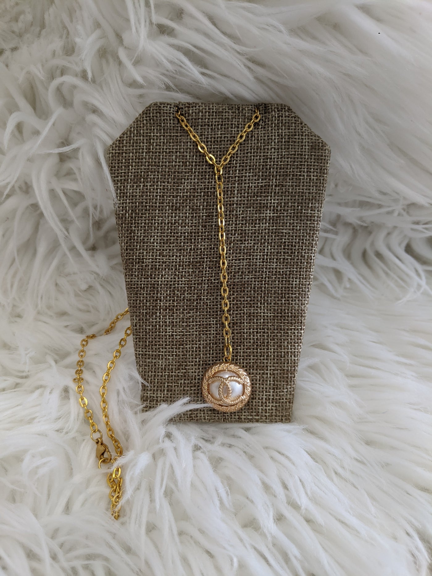 TS109 - Chanel Pearl Necklace